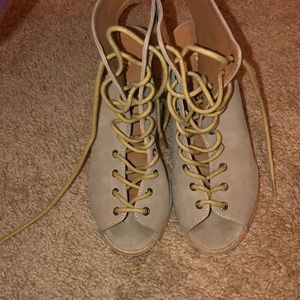 Gray with mustard shoe strings heels
